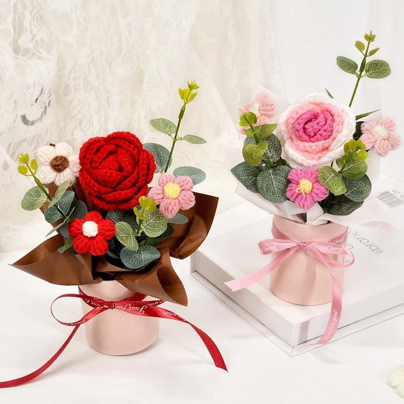 Everlasting Crochet Rose Bouquet by Valenic