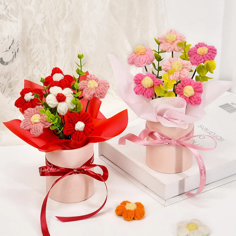 Everlasting Crochet Rose Bouquet by Valenic